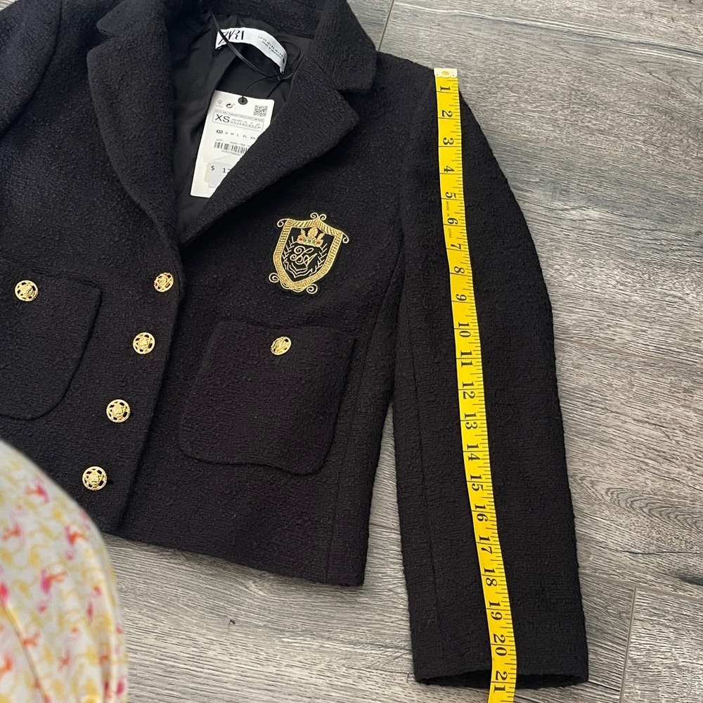 Zara Black Blazer with Gold Buttons - Picture 5 of 10